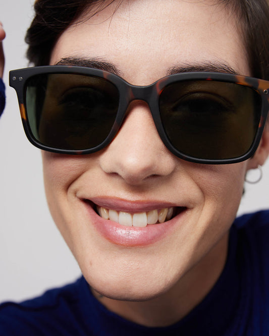 Tortoise Unisex sunglasses